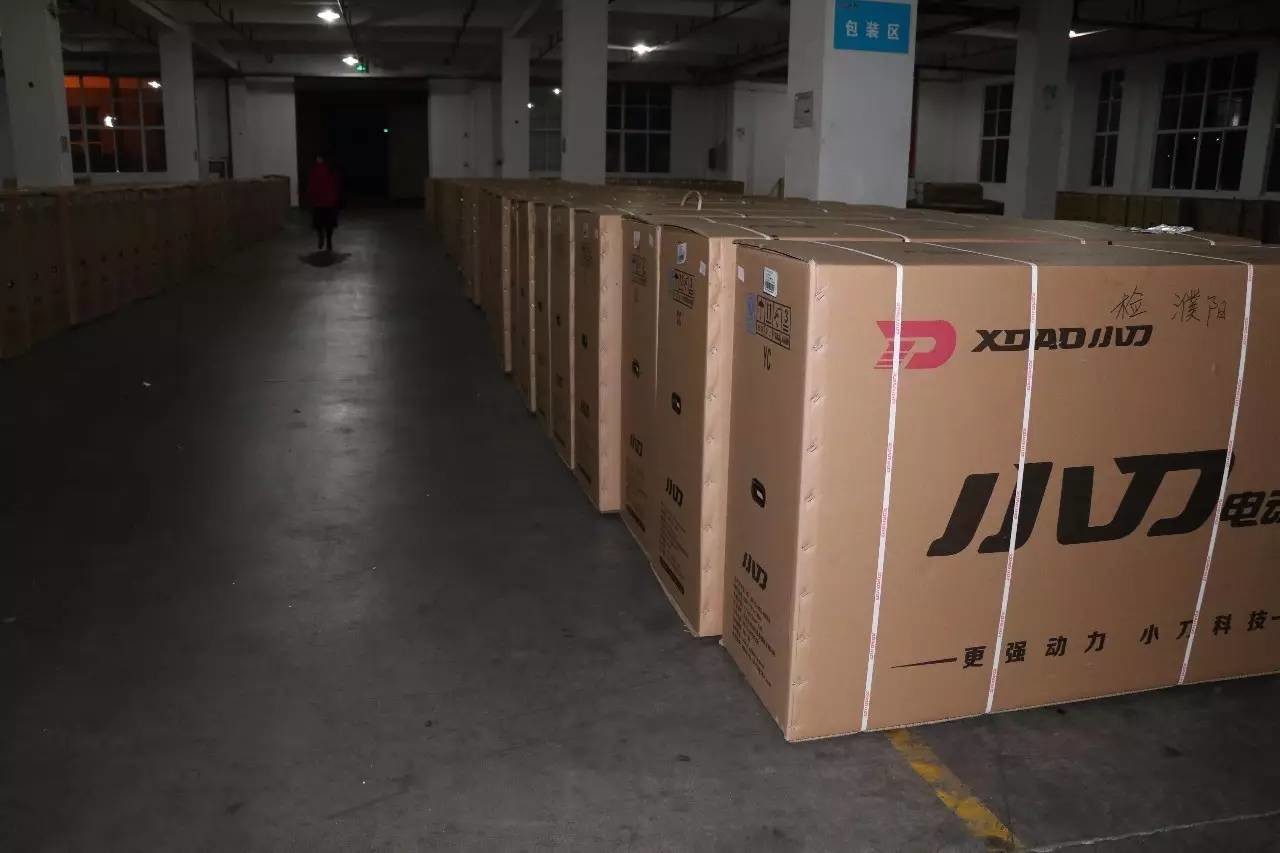 專業(yè)生產PVC護套、銅排、鋁排、新能源電池銅/鋁軟連接-人禾電子
